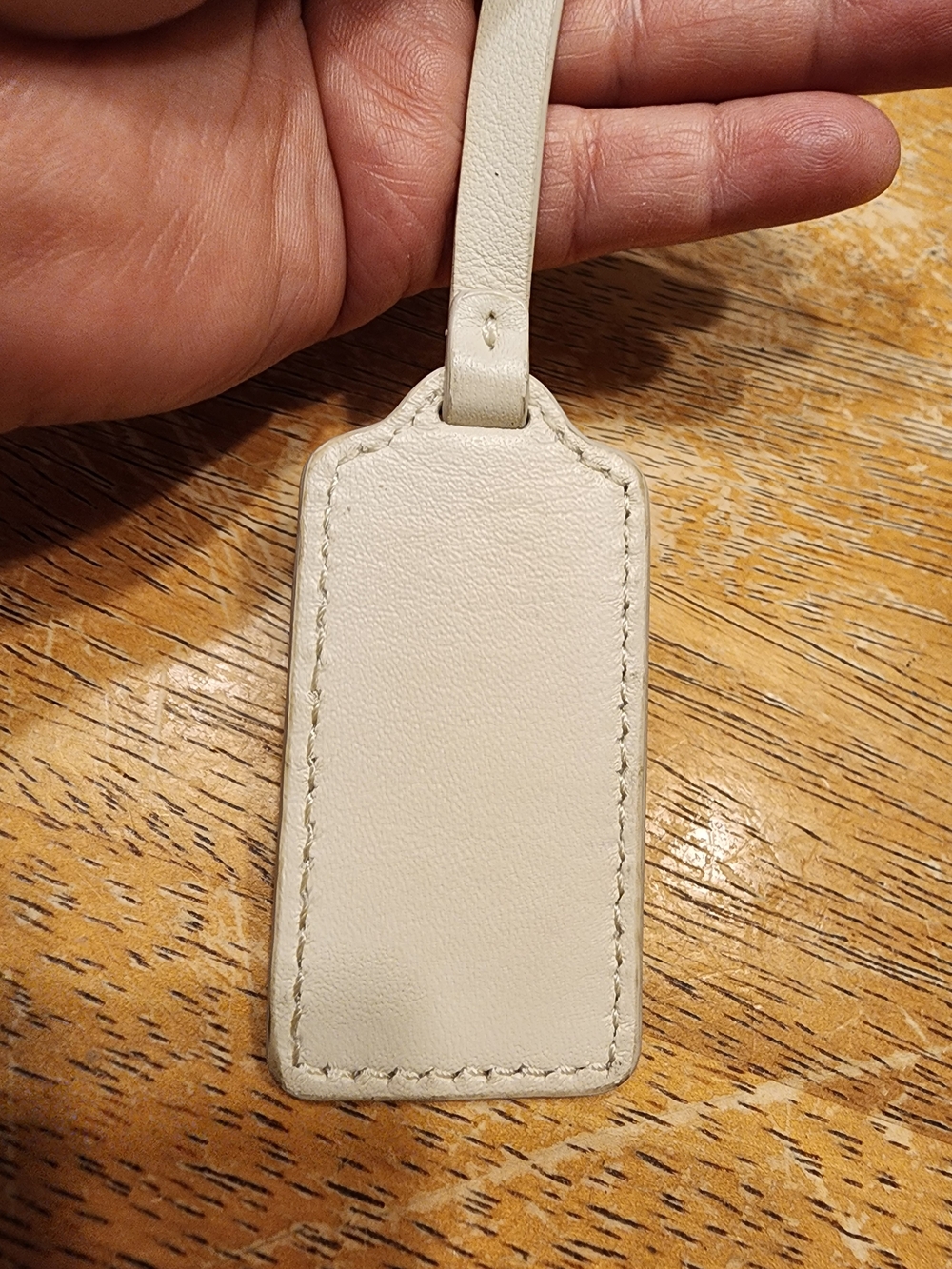 Coach Leather Key Fob Bag Charm Keychain Hang Tag featuring a silver-tone metal - Picture 9 of 9